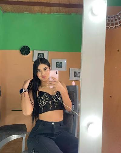 <em>Valentina Rojas - Compradora verificada</em>